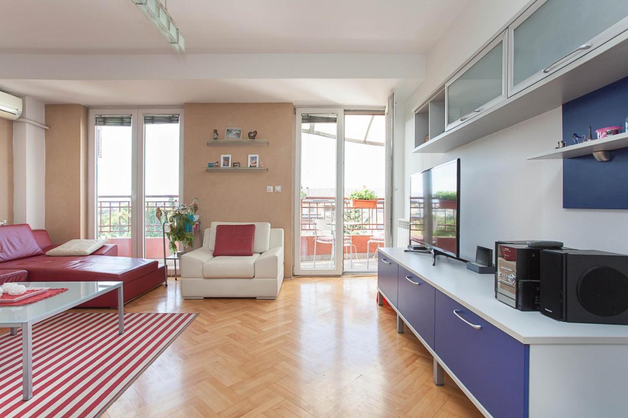 Red Apartment 스코페 외부 사진
